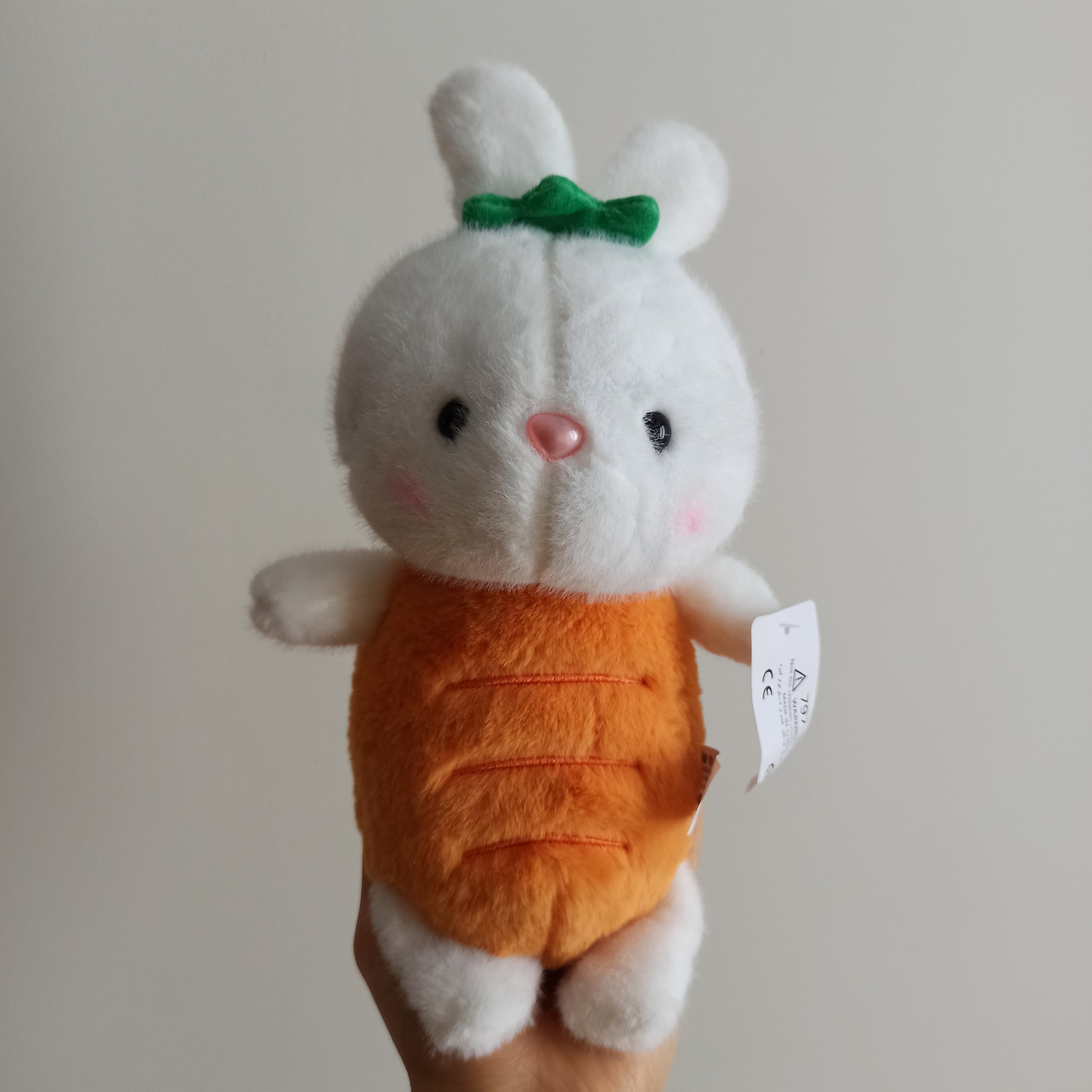عروسک خرگوش میوه ای